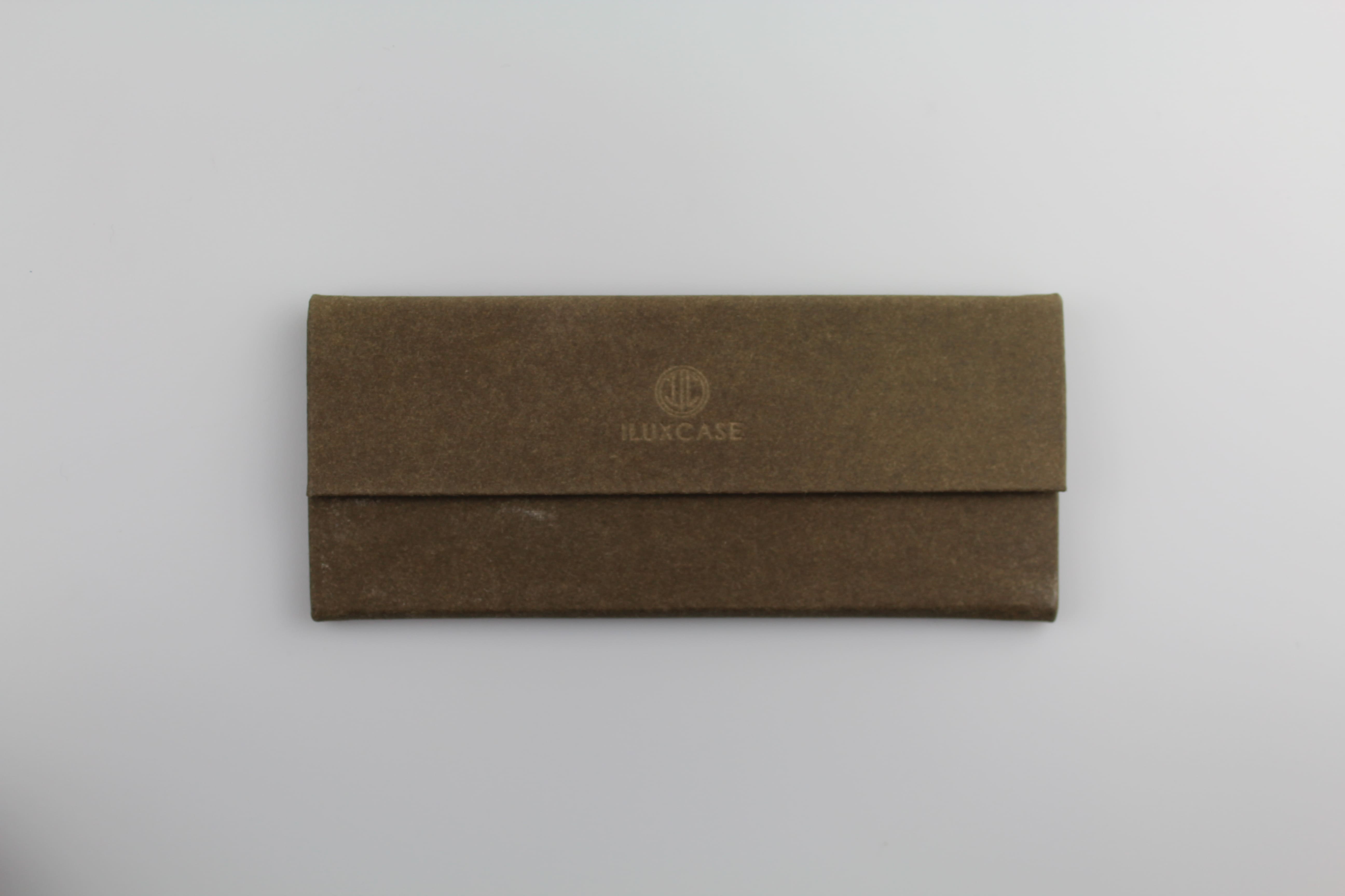 Étui à lunettes triangulaire pliable à rabat rectangulaire en papier marron - fermoir à aimant