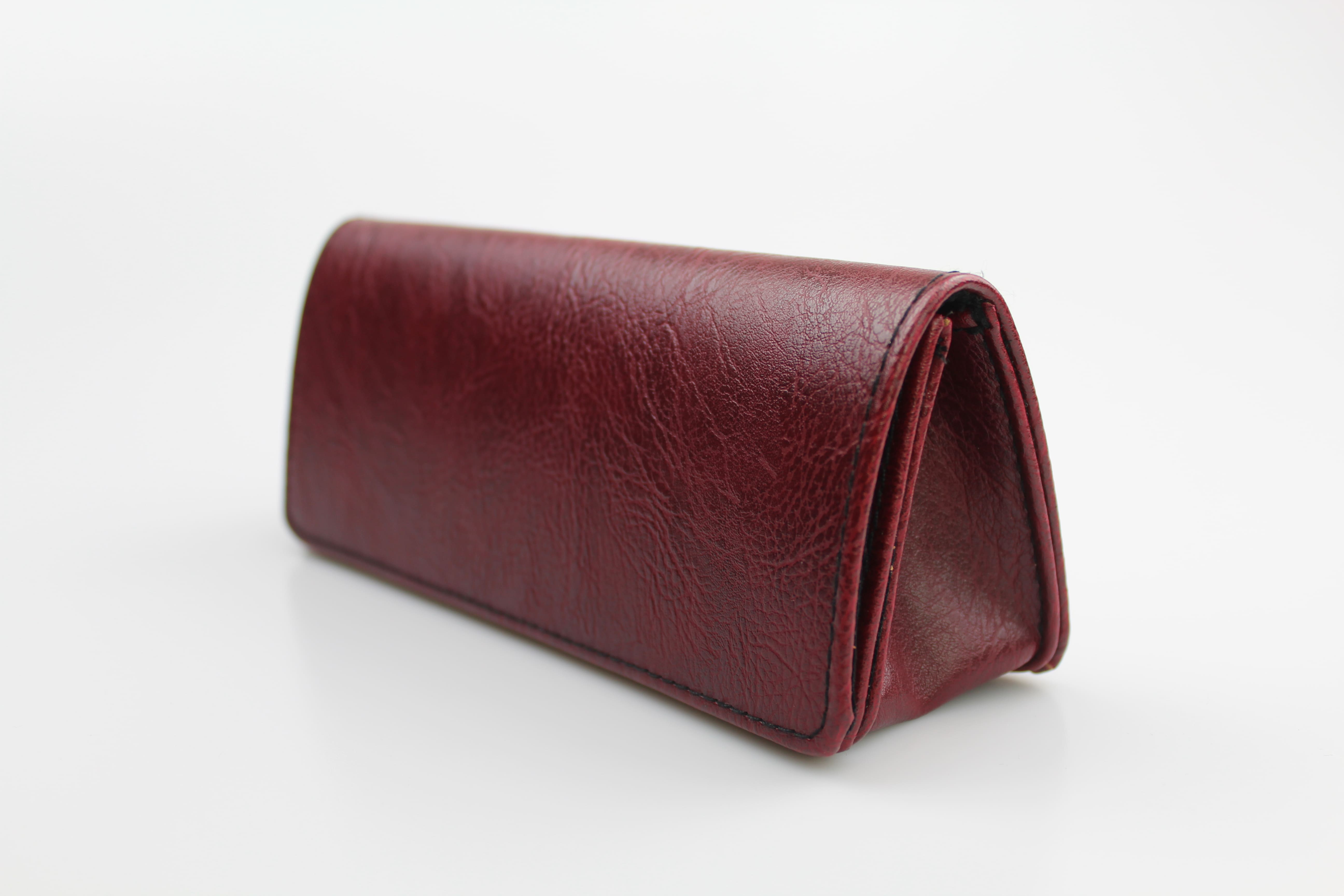 Etui souple en simili cuir bordeaux - Triangulaire à soufflet de type accordéon