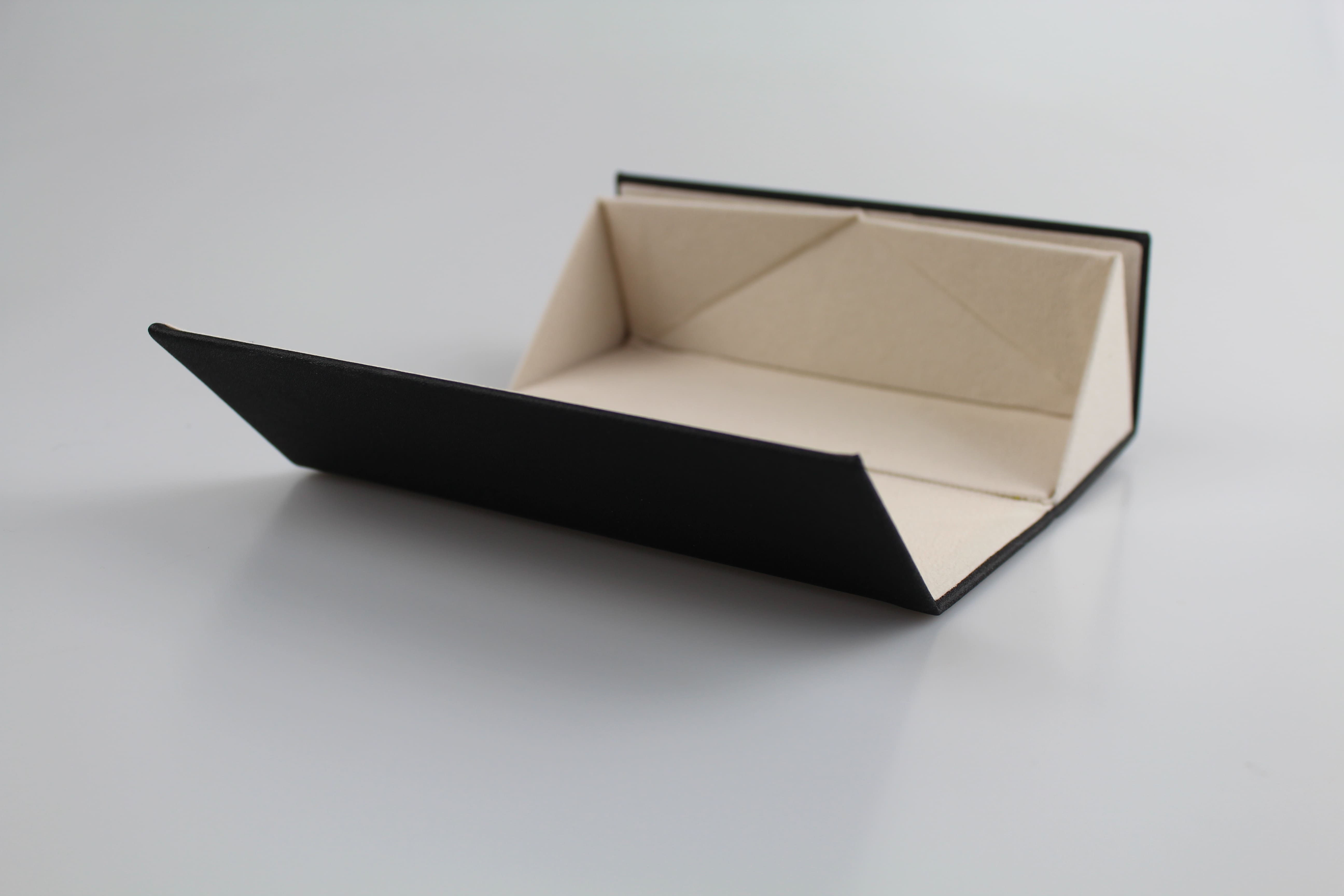 Étui à lunettes triangulaire pliable à rabat rectangulaire en cuir véritable ou similicuir noir - fermoir à aimant
