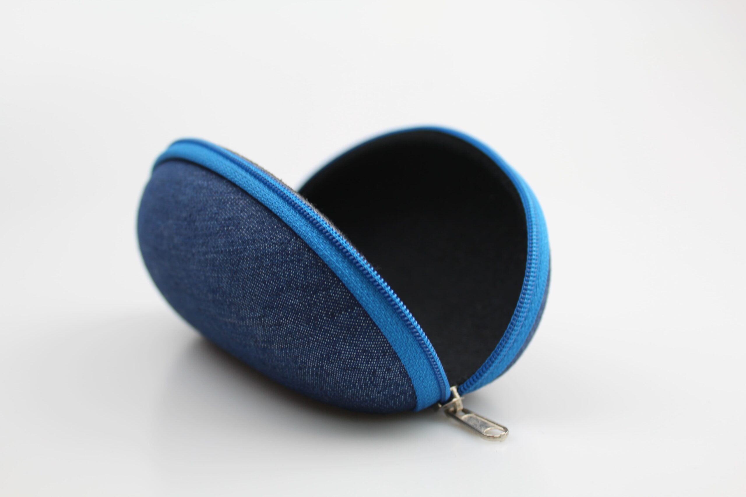 Étui à lunettes semi-rigide bleu en EVA à forme bombée – Image 3
