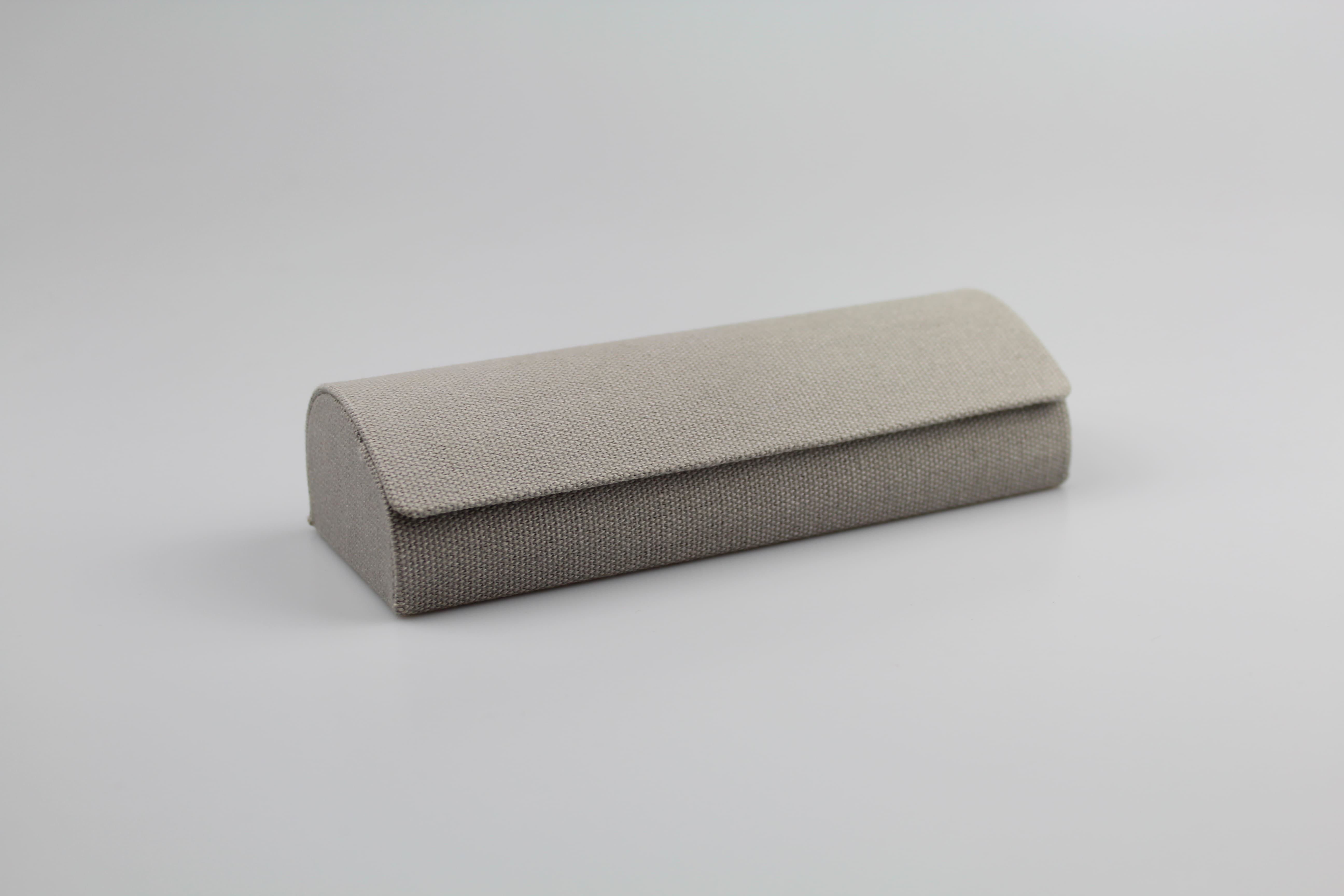 Étui à lunettes rigide en canvas crème à rabat incurvé arrondi - fermoir à aimant