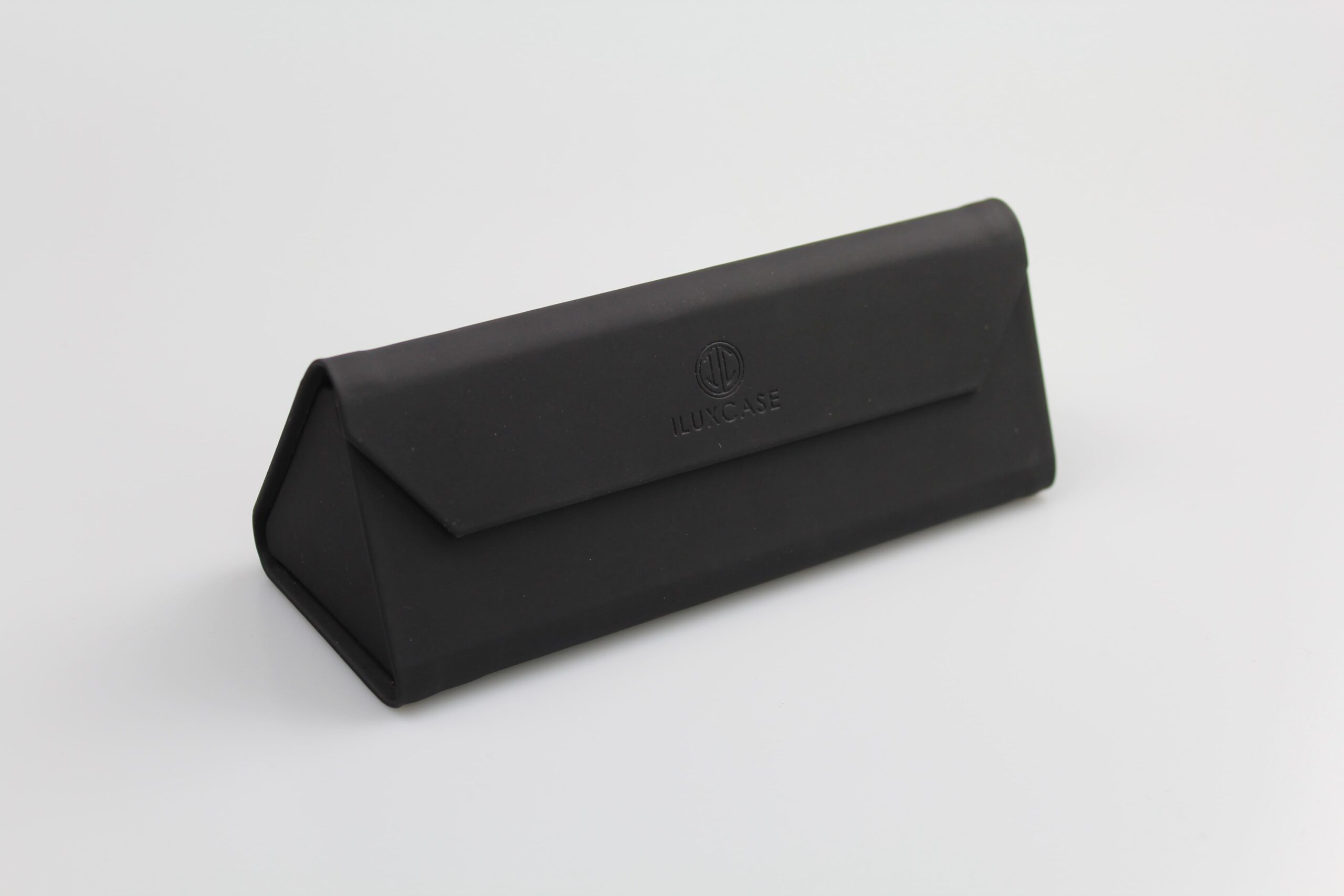 Étui à lunettes triangulaire pliable à rabat biseauté en cuir véritable ou similicuir gris - fermoir à aimant