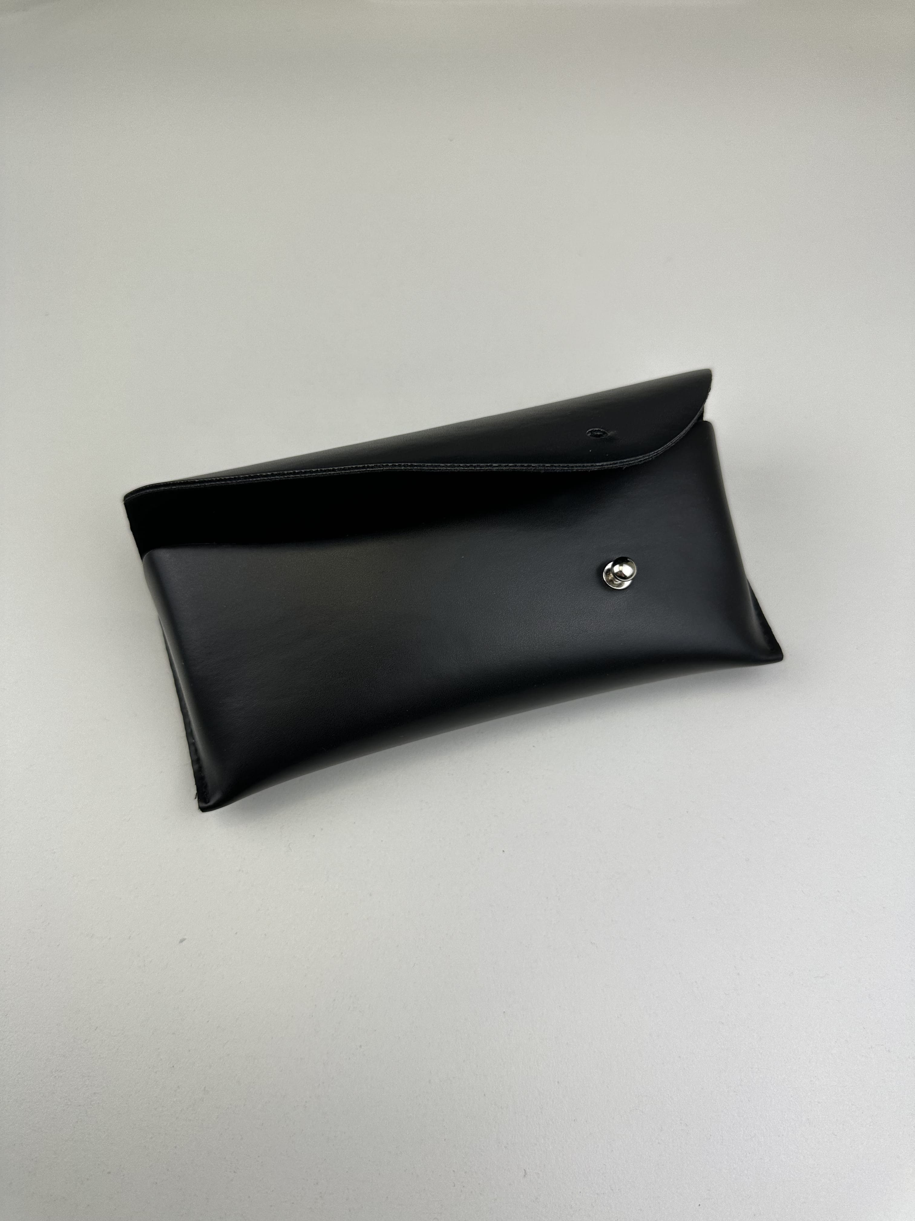 Étui à lunettes semi-rigide format pliable avec rabat arrondi - Fermoir à bouton pression