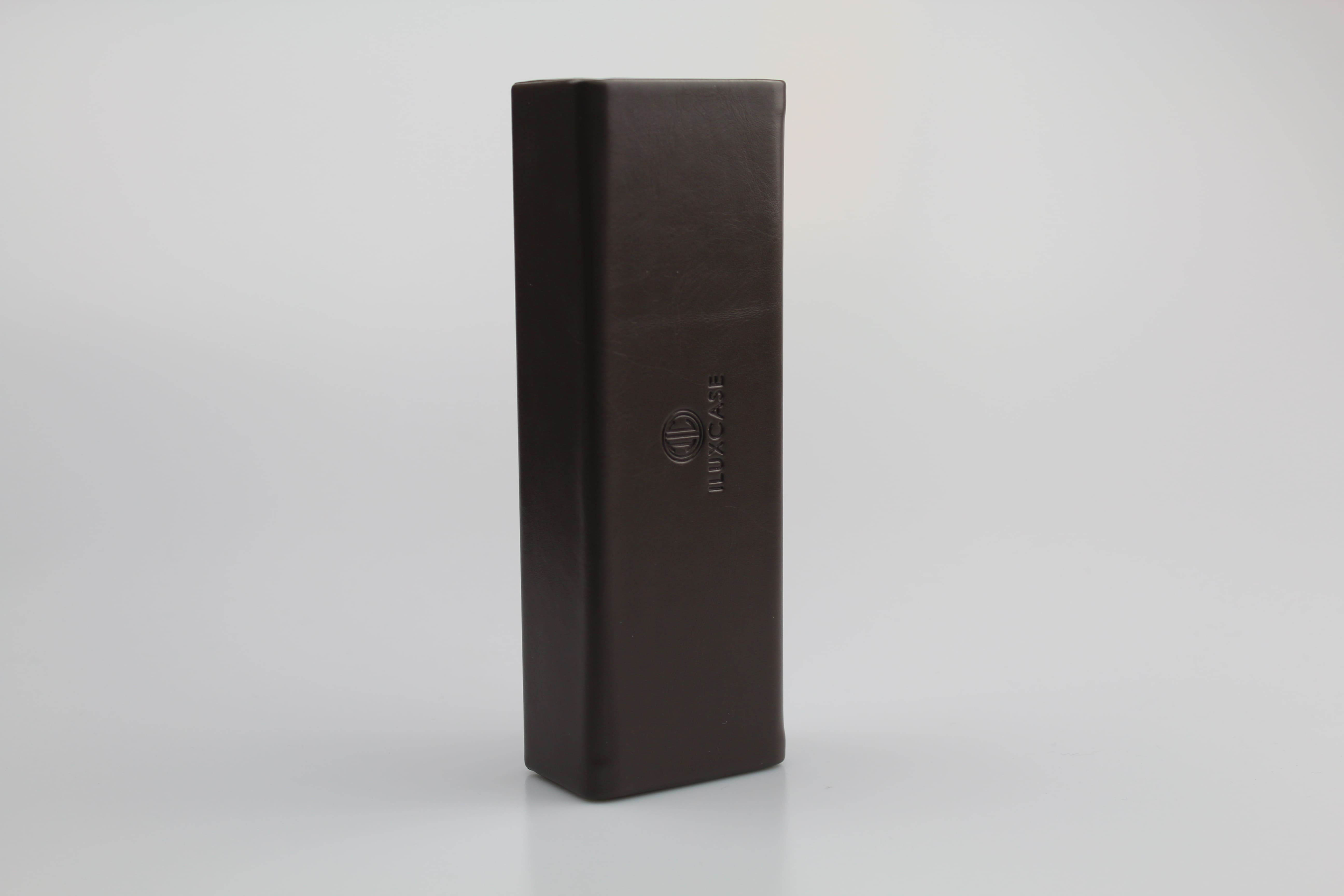 Étui à lunettes rigide rectangulaire en cuir ou similicuir lisse noir à rabat pliable - fermoir à aimant