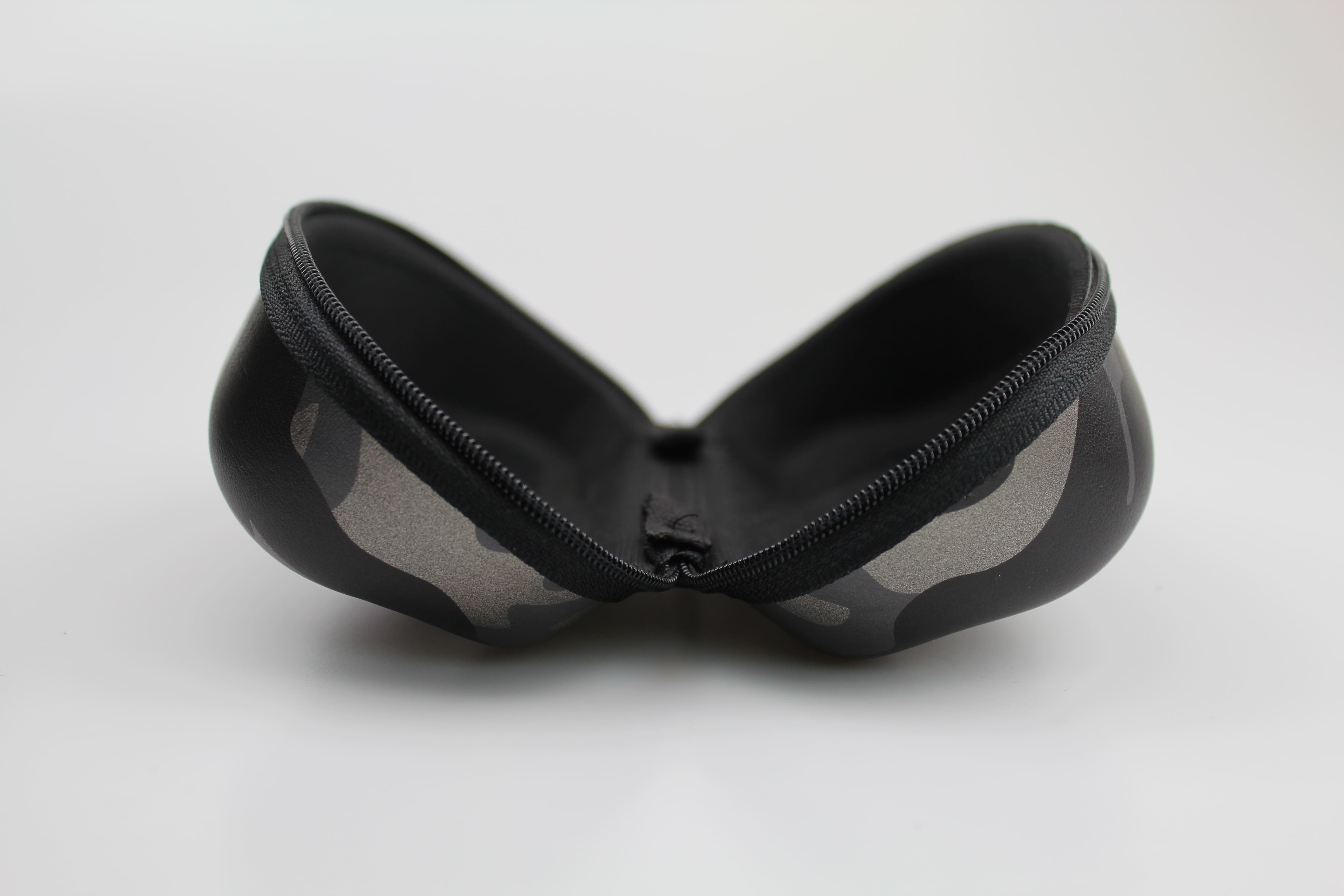 Étui à lunettes en EVA semi-rigide en similicuir de forme galbée – Image 2