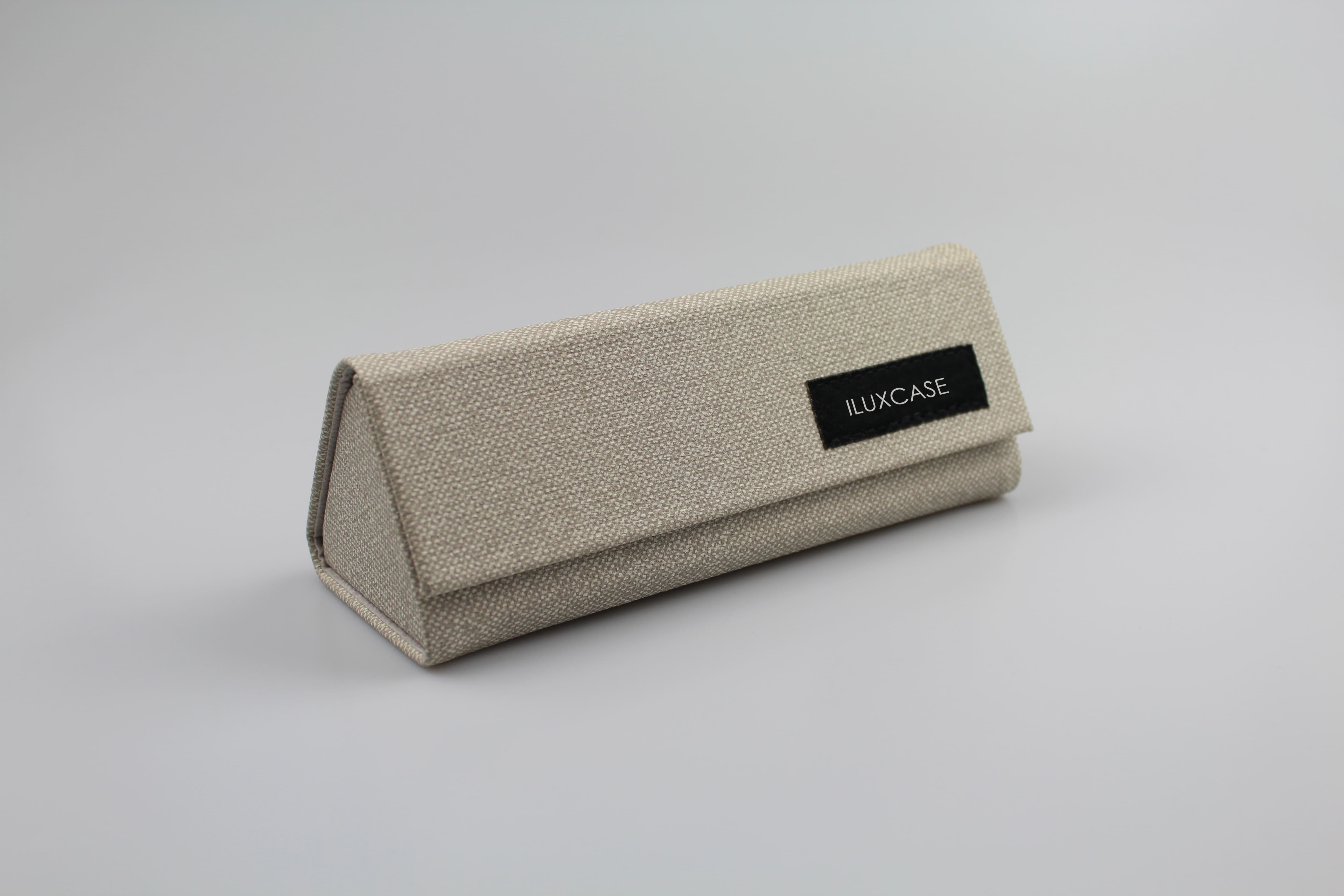 Étui à lunettes triangulaire pliable à rabat rectangulaire en tissu écru - fermoir à aimant