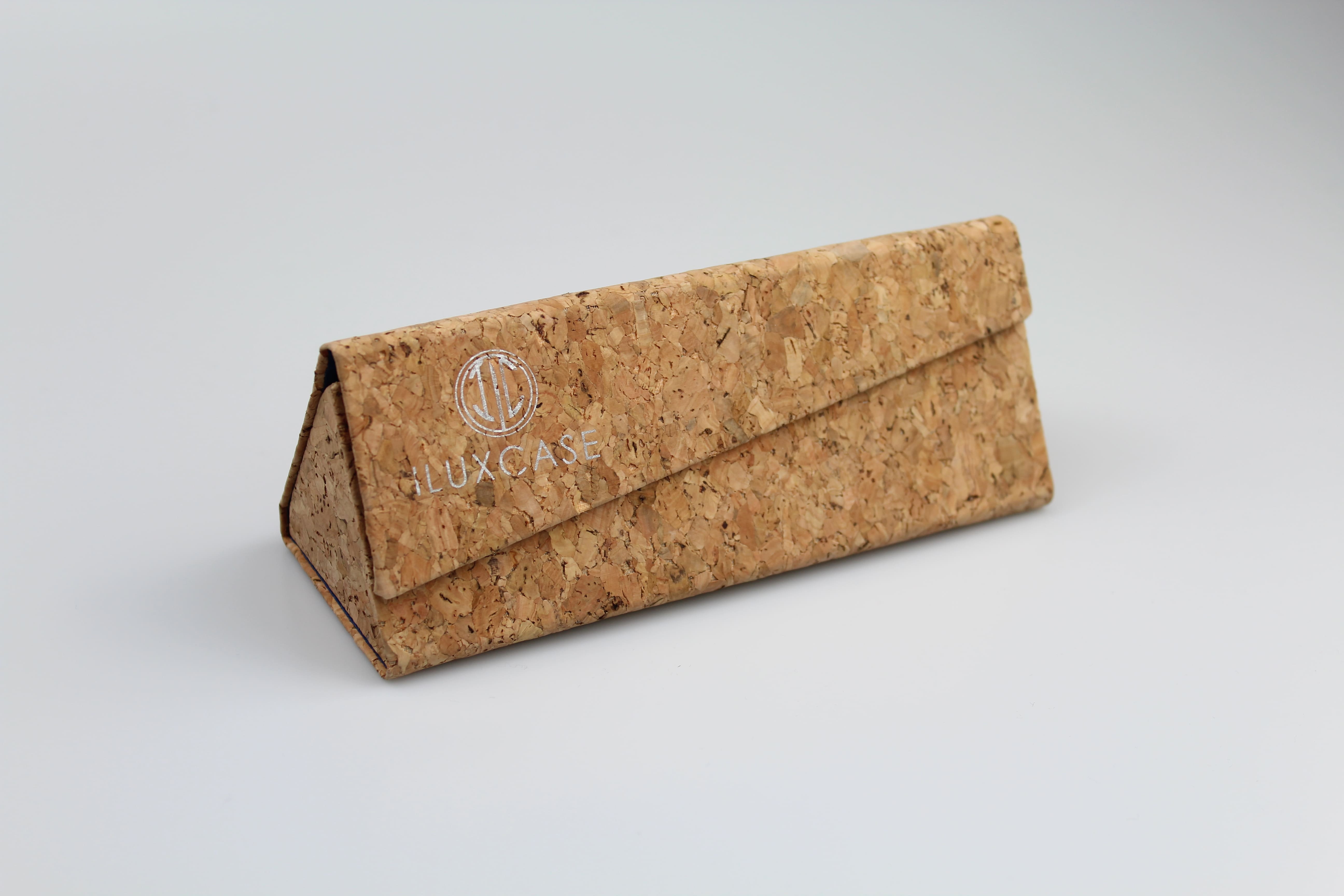 Étui à lunettes triangulaire pliable en liège à rabat de forme biseautée - fermoir à aimant