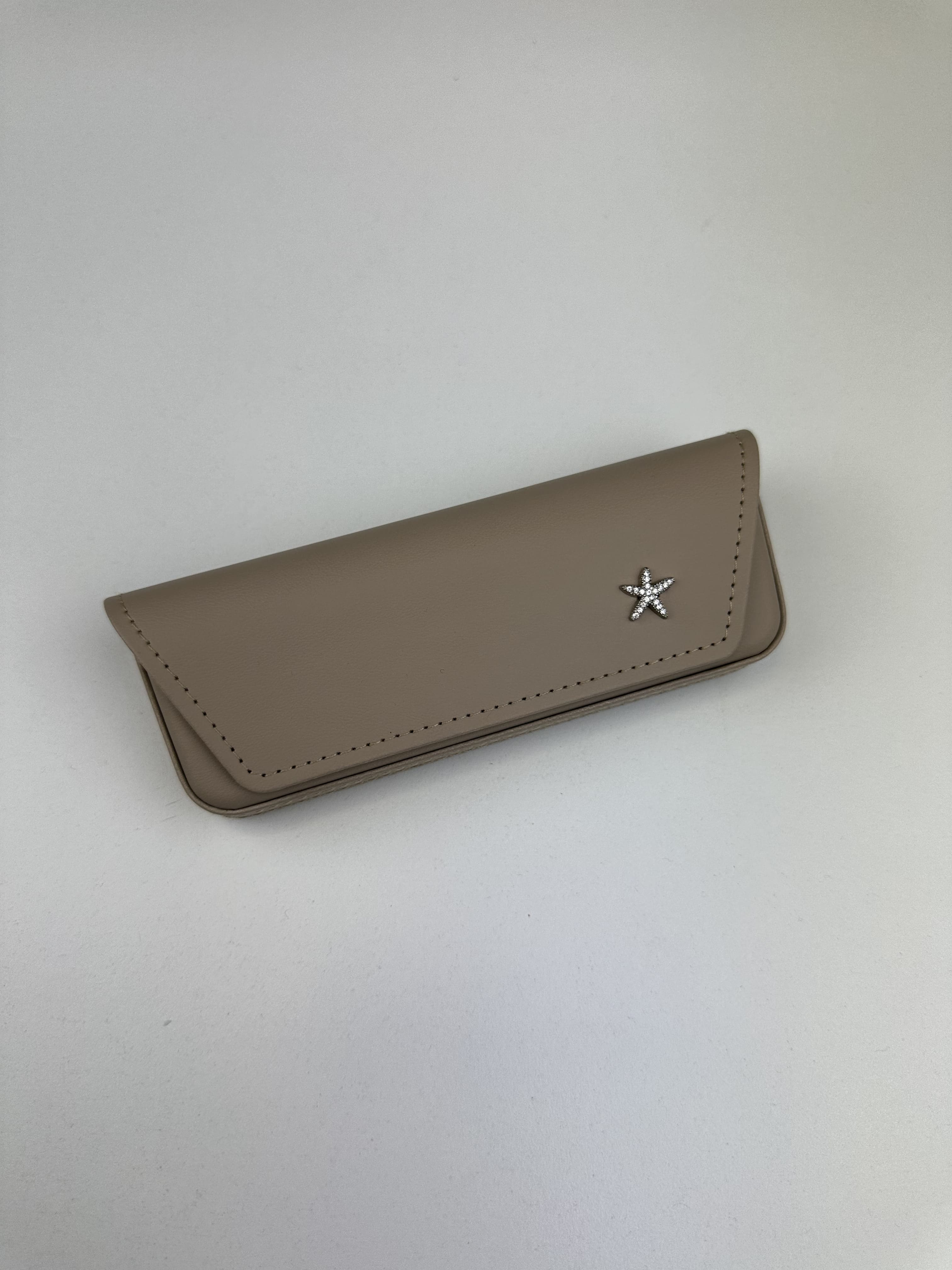 etui a lunettes